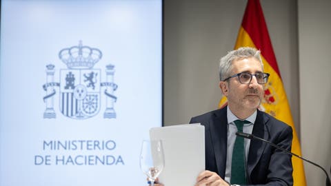 EuropaPress_7649678_ministro_hacienda_arcadi_espana_ofrece_rueda_prensa_reunion_consejo